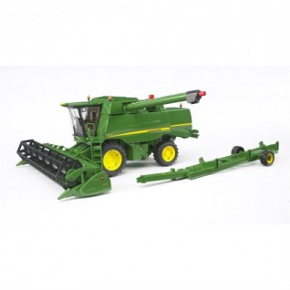 BRUDER John Deere Biçerdöver