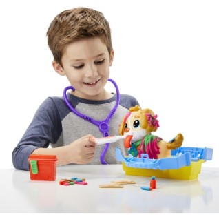 HASBRO Play Doh Care'n Carry Veteriner